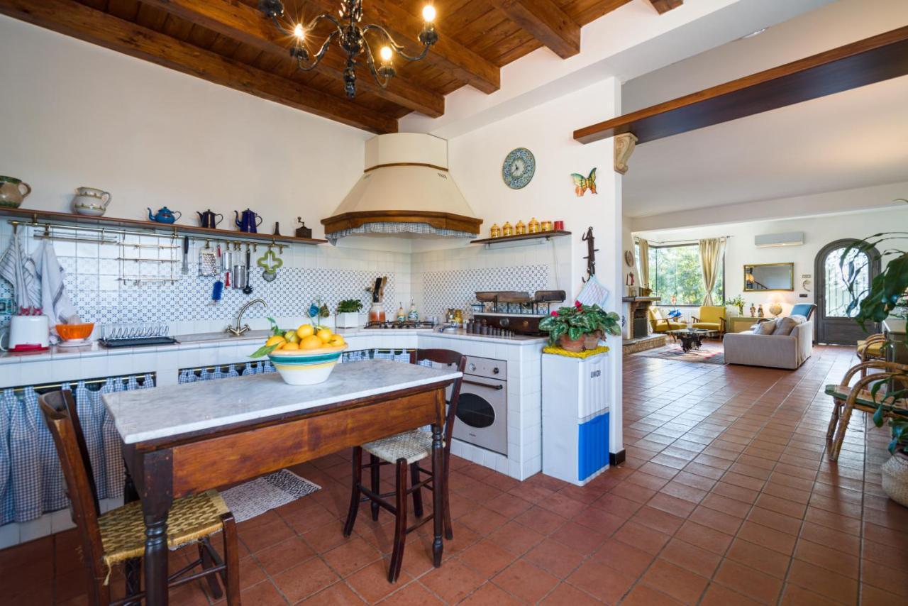 Villa Tina Taormina Exteriör bild